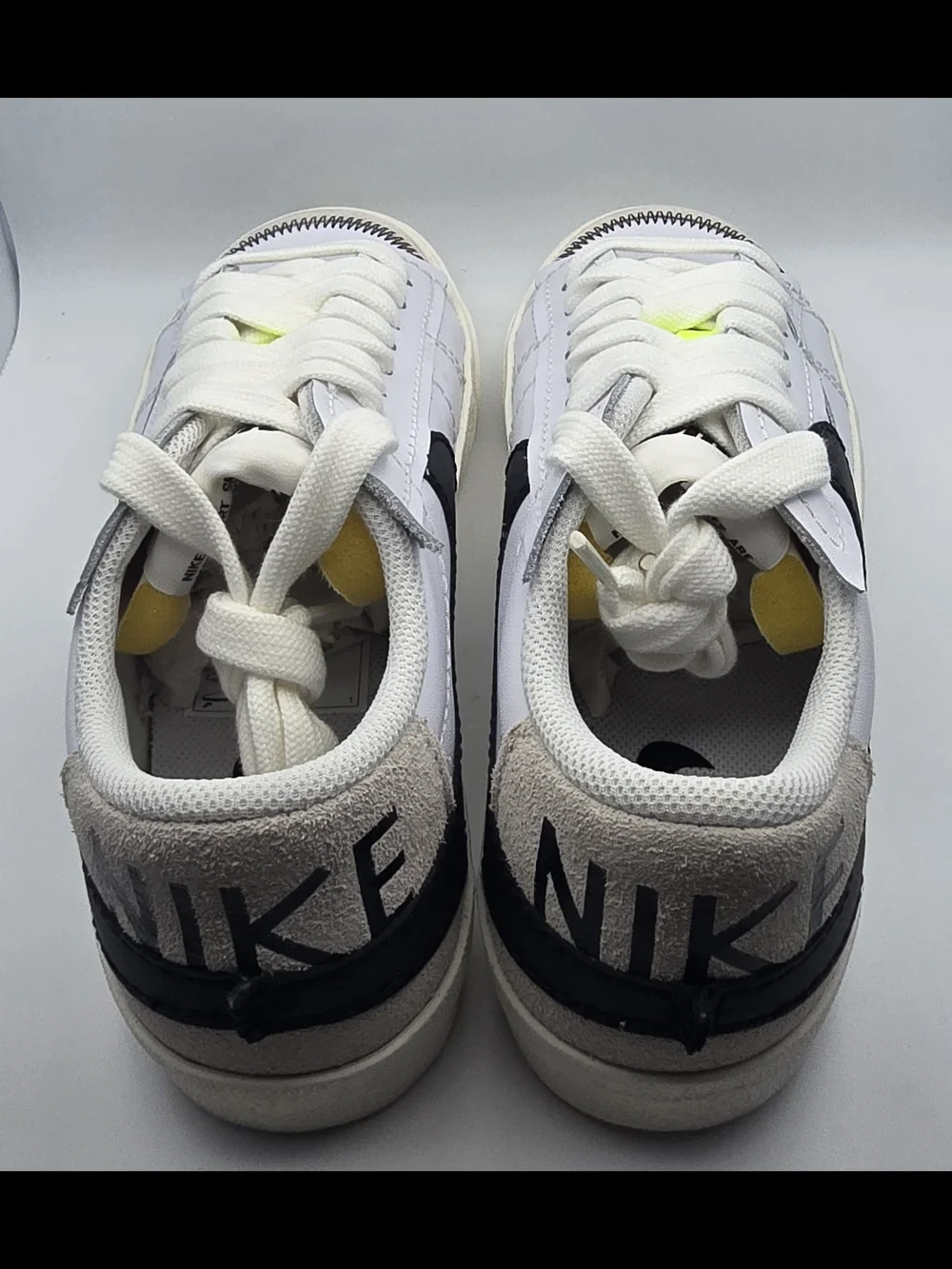 Nike classic low